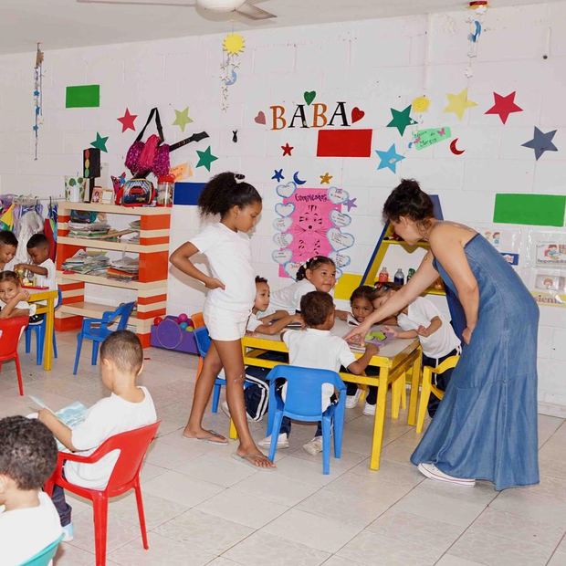Aula del Centro Educativo Neo-Humanista P.R. Sarkar