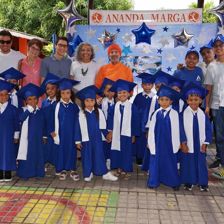 Graduación de Escuelitas Ananda junto al equipo de ADIAM